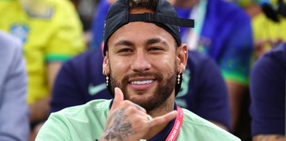 Neymar pokazał się na imprezie. Jego wygląd szokuje. "Co on ze sobą zrobił?!"