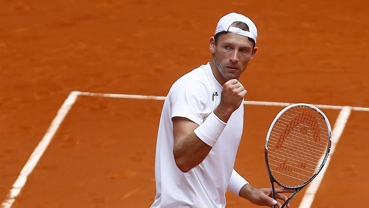 Łukasz Kubot, występujący podczas French Open w parze z Aleksandrem Peyą, pewnie sięgnął po pierwszy triumf w turnieju. Polsko-austriacka para pokonała mocno serwującego Chorwata Ivo Karlovicia i reprezentanta Indii Purava Raję 6:1, 6:2.