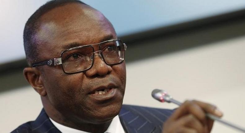 Nigeria's Oil Minister and OPEC president Emmanuel Ibe Kachikwu addresses a news conference after a meeting of OPEC oil ministers in Vienna, Austria, December 4, 2015. REUTERS/Heinz-Peter Bader/File Photo