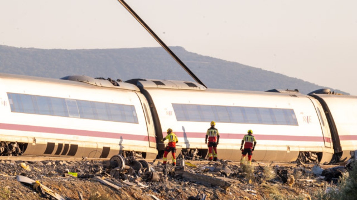 Un supraviețuitor al accidentului feroviar din Spania descrie clipele de groază de dinaintea impactului: „A frânat cât a putut de tare”