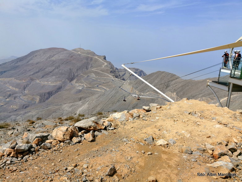 Najdłuższa tyrolka na świecie Zipline Jebel Jais w regionie Ras al-Chajma, ZEA