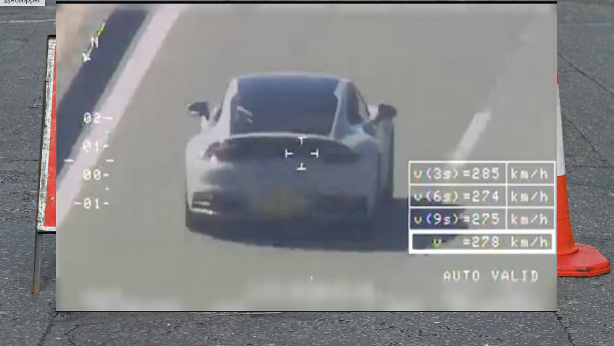 Porsche jadące 285 km/h