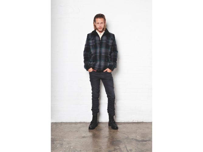 Ona i on w dżinsie od stóp do głów! Kolekcja Lee na sezon jesień/zima 2011.