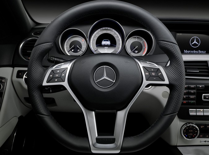 Hit Mercedesa na nowo