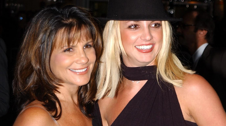 Lynne Spears (balra) akarja kezelni Britney vagyonát /Fotó: GettyImages