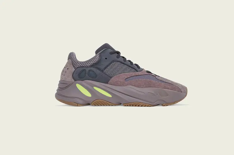 Yeezy Boost 700 &quot;Mauve&quot;