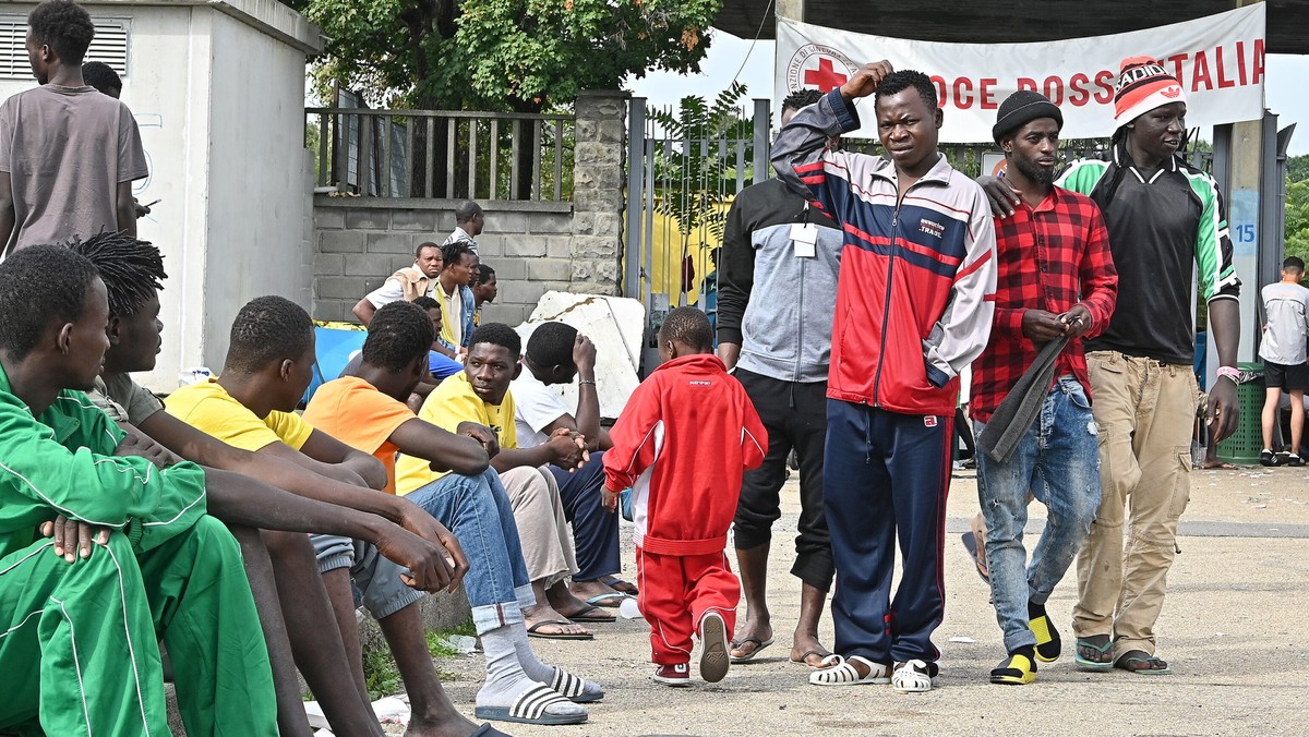 Frank-Walter Steinmeier żąda również bardziej sprawiedliwego europejskiego systemu dystrybucji migrantów.