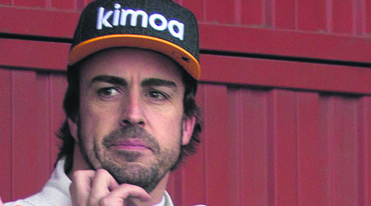 Fernando Alonso szerint 
a látványos kicsúszás ellenére nincs ok az aggodalomra, bízik benne, hogy csapata autói­ jobbak lesznek, mint tavaly /Fo­tó: MTI