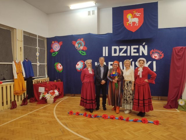 Dzień Warmiński w olsztyńskiej SP1. Młode pokolenie uczy się o tradycjach regionu