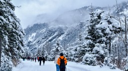 zmienią się zasady udostępniania tatrzańskiego parku narodowego turystom. to efekt rekordowej frekwencji