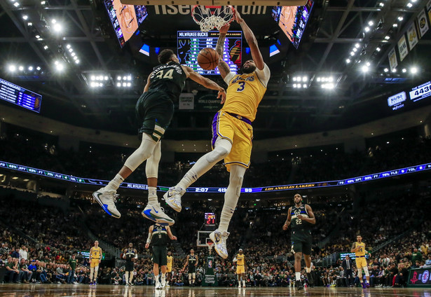 Liga NBA: Bucks w meczu na szczycie pokonali Lakers