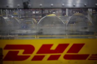 KNF: Cyberprzestępcy podszywają się pod firmę DHL
