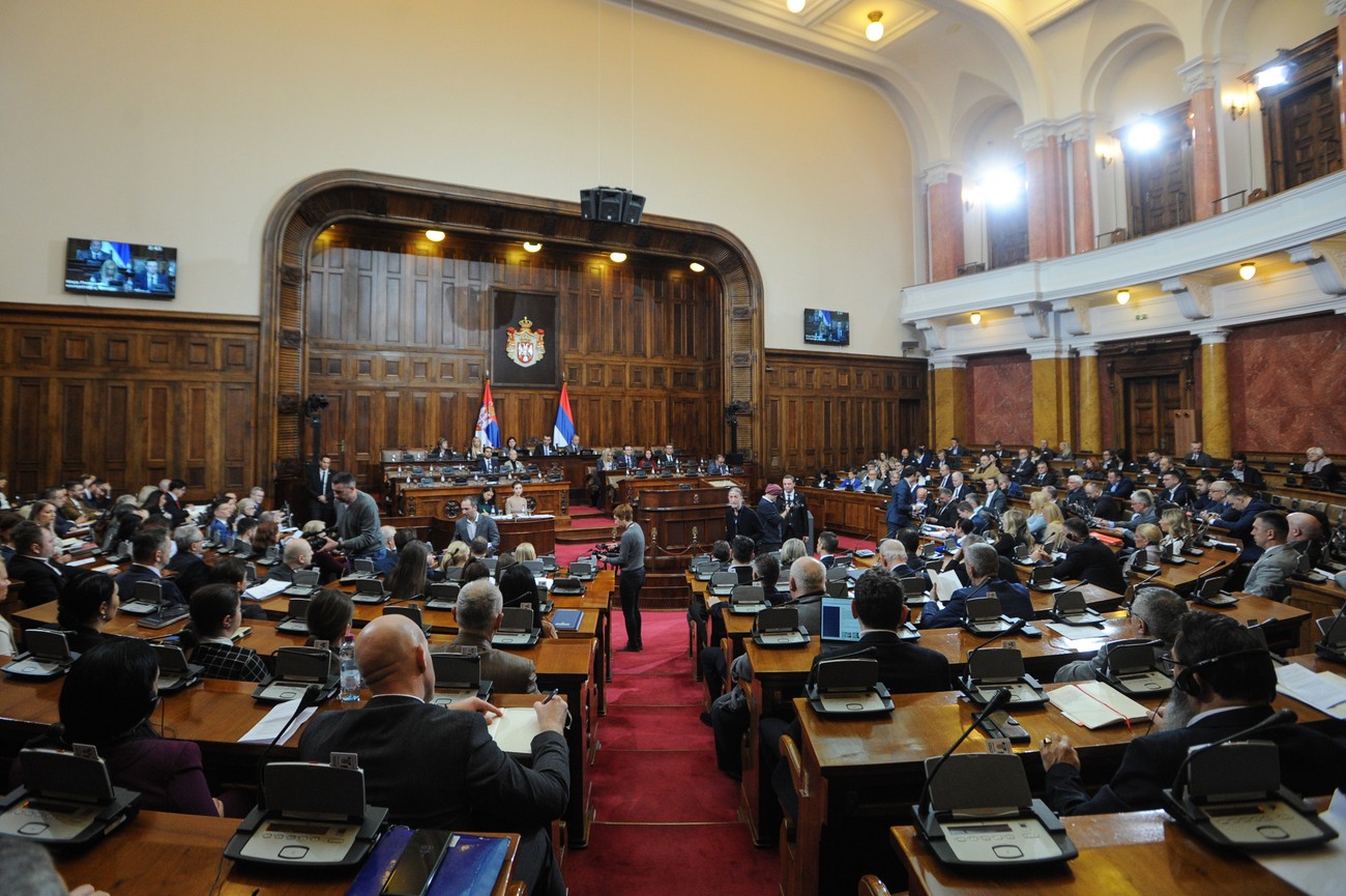 Skupština Srbije usvojila rebalans budžeta! Veće plate i penzije, pare za mlade i zdravstvo, subvencije u poljoprivredi!