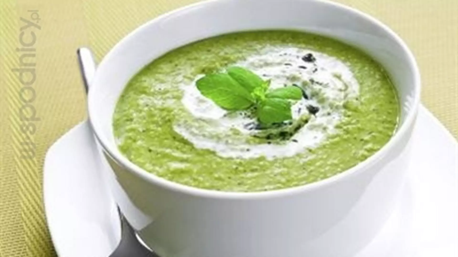 Sycące, smakowite, łatwe: 4 przepisy na kremowe zupy