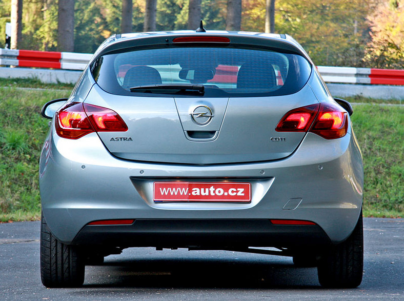 Opel Astra: pierwsze wrażenia z jazdy