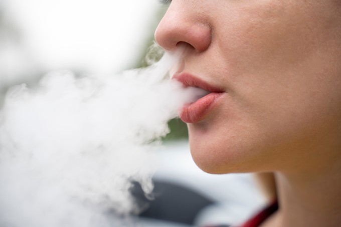 Szigorítást sürgetnek az e-cigaretták és nikotintermékek kapcsán
