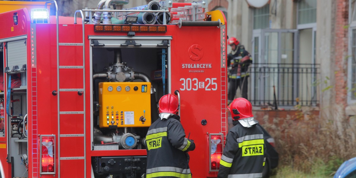 Pożar kamienicy w Łodzi. Ewakuowano 76 osób