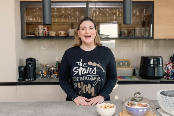 ZA PRAZNIČNU TRPEZU SAVRŠENA RUSKA SALATA Milica Milša otkrila svoj recept, a jednu stvar radi drugačije od drugih: Gosti će biti oduševljeni