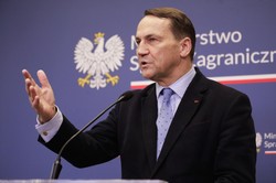 Sikorski twardo do Niemców: Reparacje zostały nam ukradzione