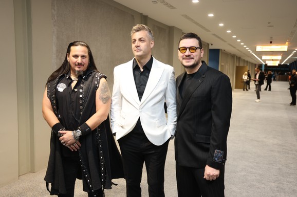 "BIĆE SPEKTAKL, ŽELIM DA SE ZAHVALIM SVIMA KOJI SU DEO OVOGA" Leksington bend pred koncert u Beogradu ne krije sreću: "Svaki naš nastup je energija za sebe" (Video)