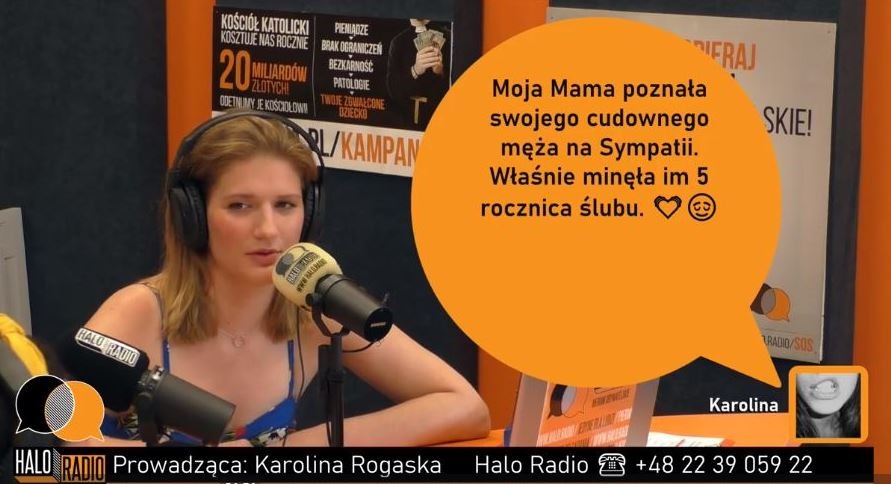 Karolina Rogaska czyta komentarze słuchaczy