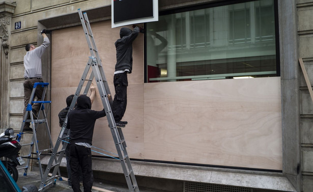 We Francji napięcie i niepokój przed sobotnimi manifestacjami