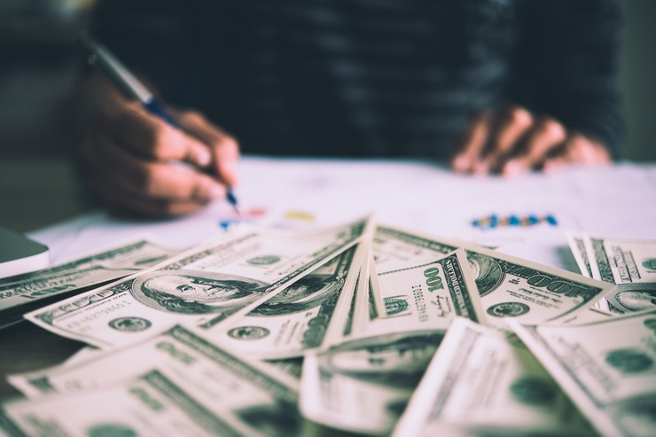 Investment Shutterstock_534262168