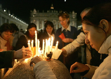 VATICAN-POPE-YEAR