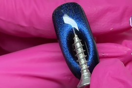 Trend sa ŠRAFOM I MAGNETOM je NOVI HIT u svetu manikira: Milioni devojaka oduševljeni NESTVARNIM EFEKTOM na noktima po koji ne morate da idete u salon!