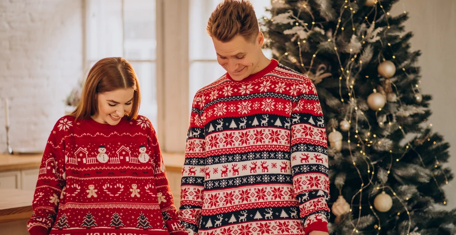 Swetry świąteczne dla niej i dla niego. Szukamy najciekawszych!