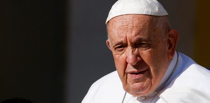 Papież Franciszek będzie operowany! Jest już w szpitalu. Czeka go laparotomia