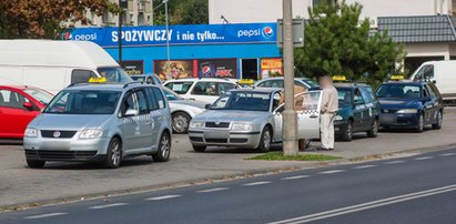 Taksówkarz czy oszust? Sprawdzisz w telefonie!