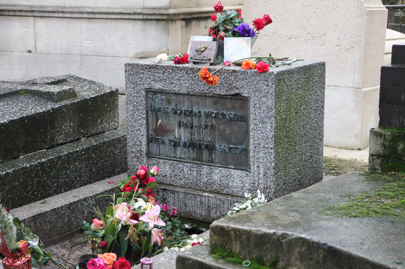 Grób Jima Morrisona na cmentarzu Père-Lachaise w Paryżu