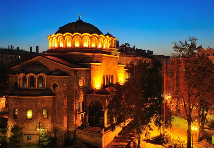 2. miejsce - Sofia – uznawana jest za bardzo przyjazne dla turystów miasto. Atrakcyjne ceny działają na jej korzyść. Najdroższym elementem planowania podróży do Sofii może się okazać drogi bilet na samolot, żeby do niej dotrzeć. Na miejscu, w ciągu jednego dnia turysta może się zamknąć w kwocie 24,43 USD.