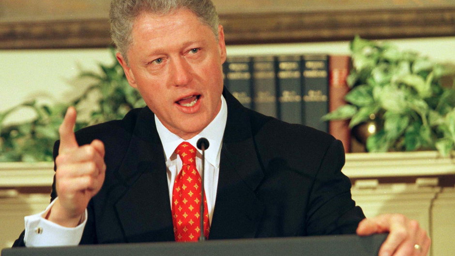Bill Clinton podczas wystąpienia 26 stycznia 1998 r., kiedy skłamał w sprawie kontaktów seksualnych z Monicą Lewinsky