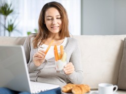 3 kroki do tego, by zadbać o siebie, spędzając większość czasu w domu