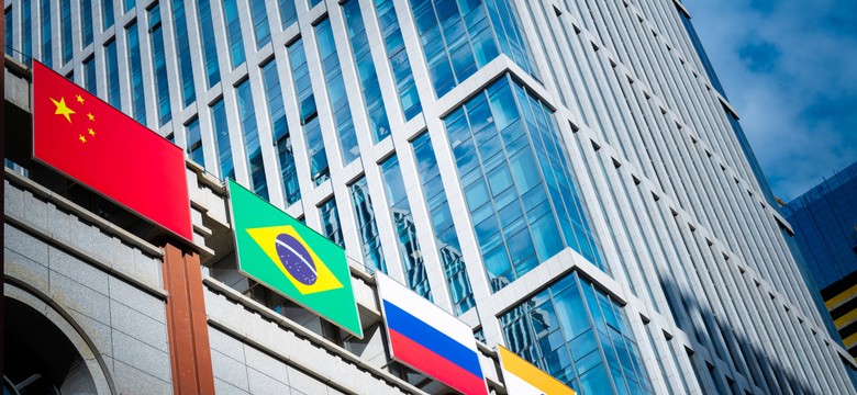 Azjatycki gigant dołącza do BRICS. Co to oznacza dla świata?