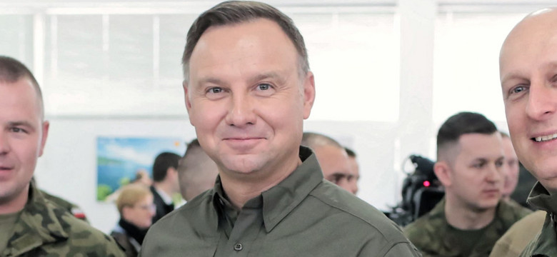 Andrzej Duda nieustająco liderem zaufania. Kto wrócił na podium? SONDAŻ