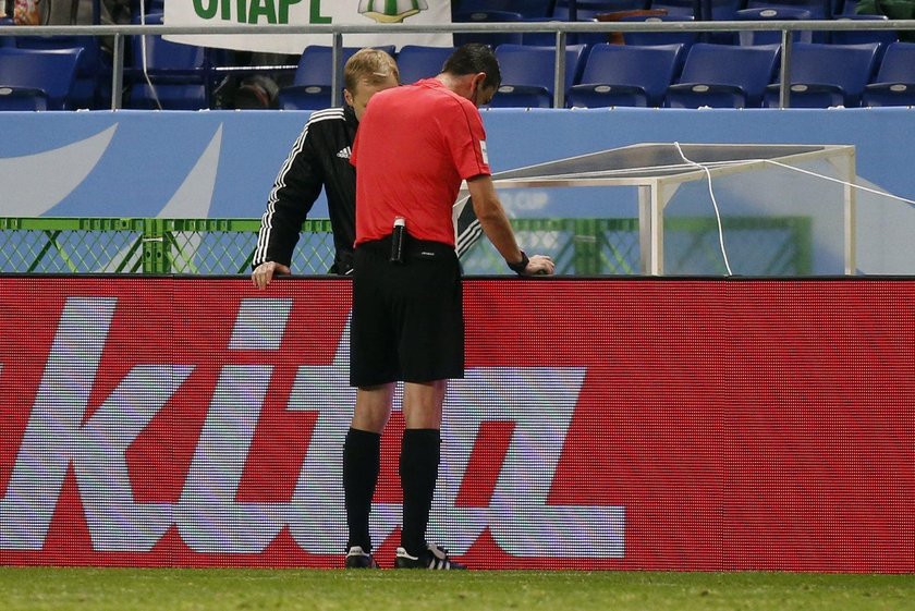 KMŚ: Viktor Kassai skorzystał z powtórki wideo i padł historyczny gol