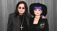 Először szólalt meg édesapja halála óta Kelly Osbourne: szavai hallatán összeszorul a szívünk