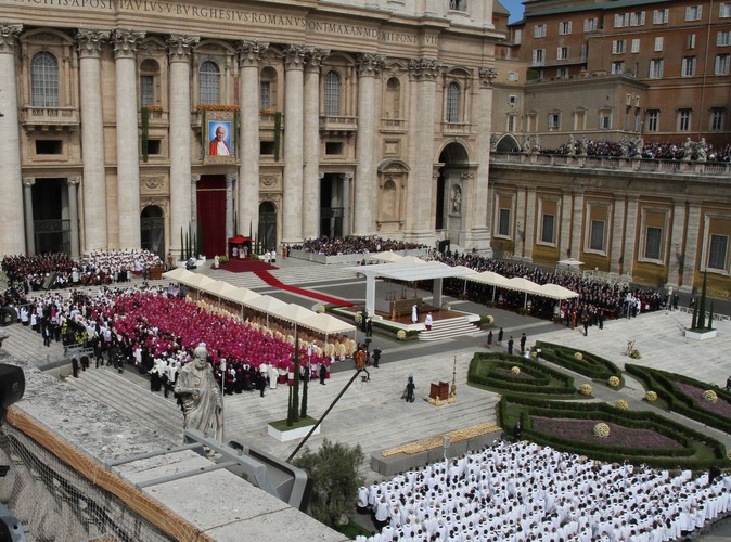 Ceremonia beatyfikacyjna trwa