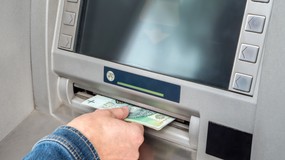 Wprowadzili szlaban na gotówkę. Więcej pieniędzy z bankomatów nie da się wypłacić