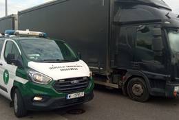 Inspektorzy nabrali podejrzeń, gdy ukraiński kierowca pokazał prawo jazdy