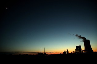 Otwarcie niemieckiej elektrowni węglowej Datteln 4. Greta Thunberg: To wstydliwy dzień dla Europy