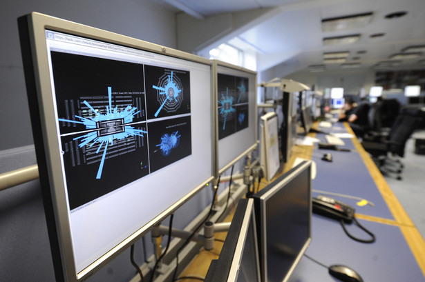 Centrum kontroli w Europejskim Ośrodku Badań Jądrowych CERN w pobliżu Genewy.