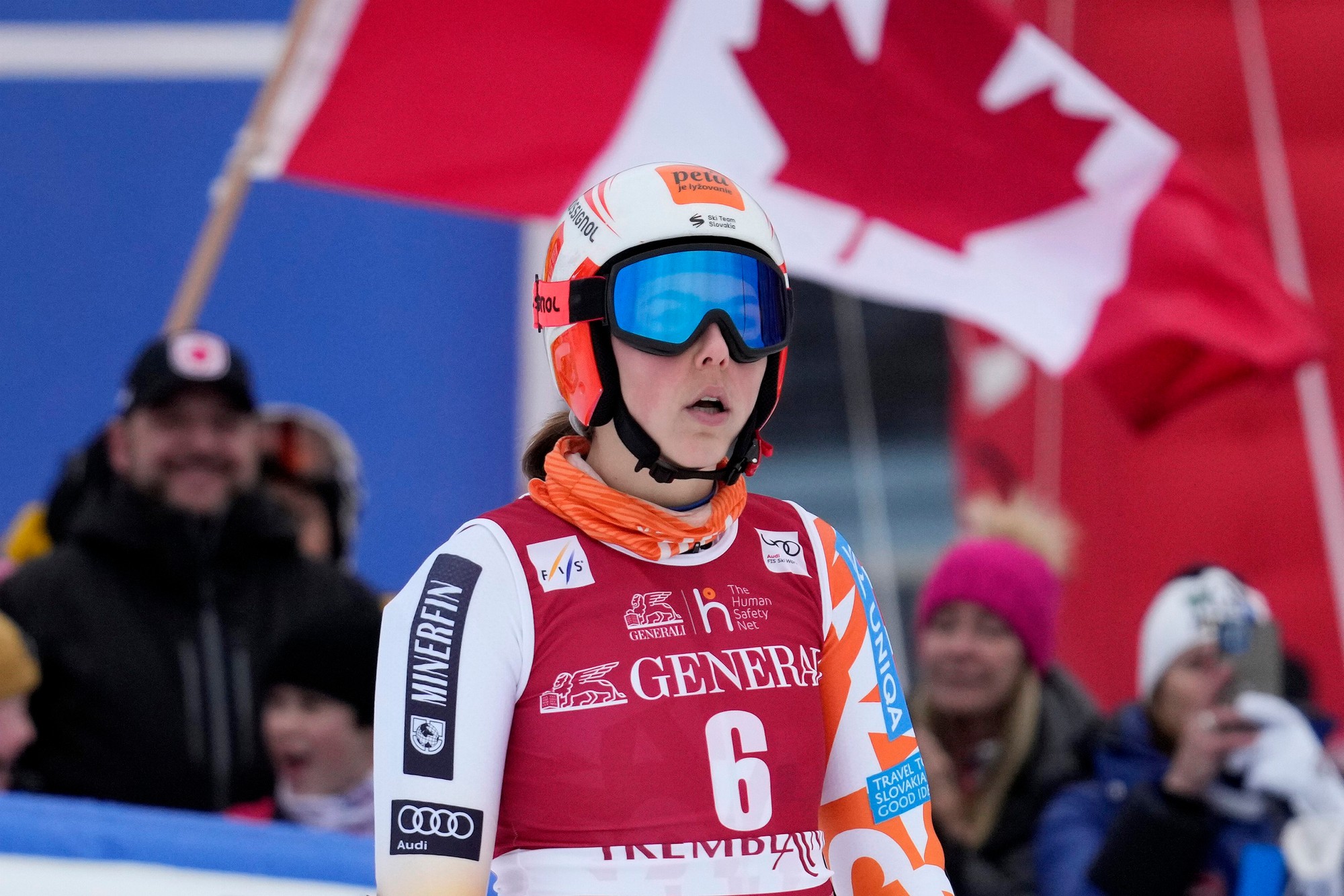 Slovenská lyžiarka Petra Vlhová v obrovskom slalome Svetového pohára v kanadskom stredisku Tremblant.