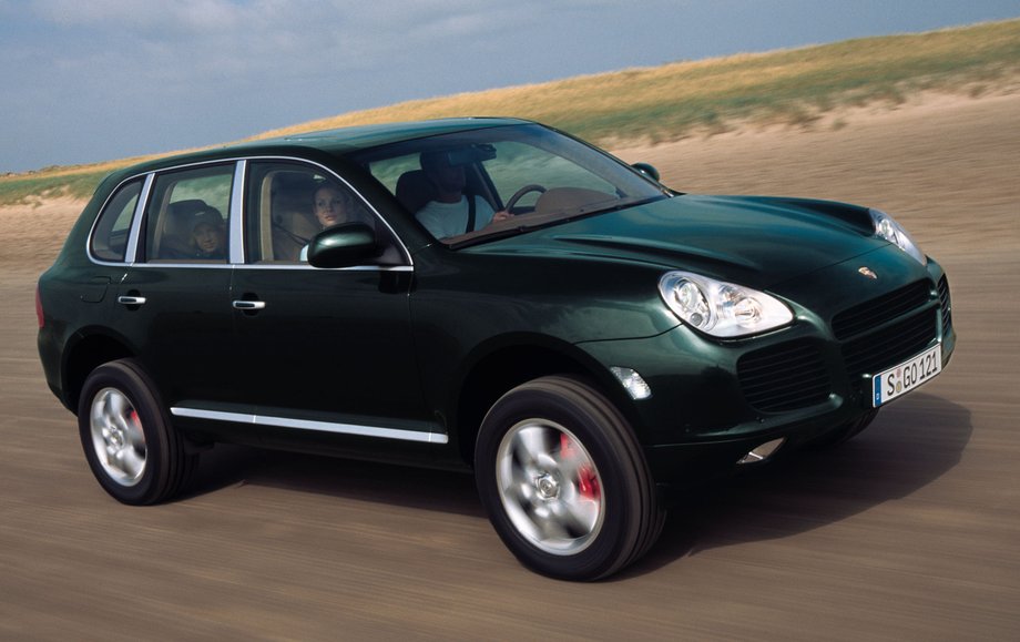 Porsche Cayenne z 2002 roku. Obecnie produkowana jest III generacja modelu