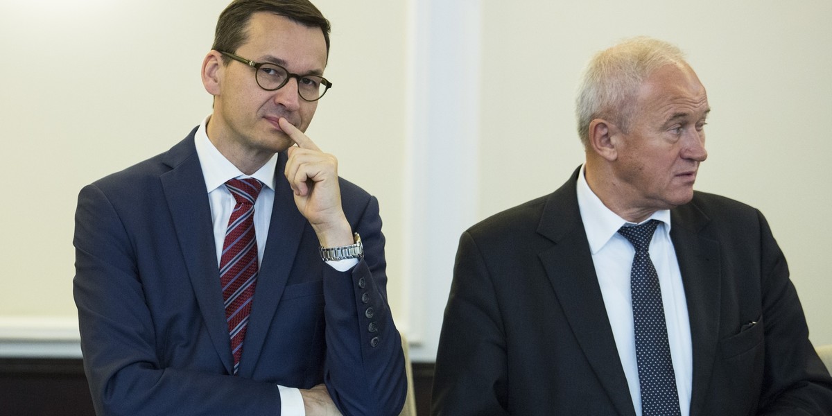 Minister Tchórzewski siedzi na gorącym krześle