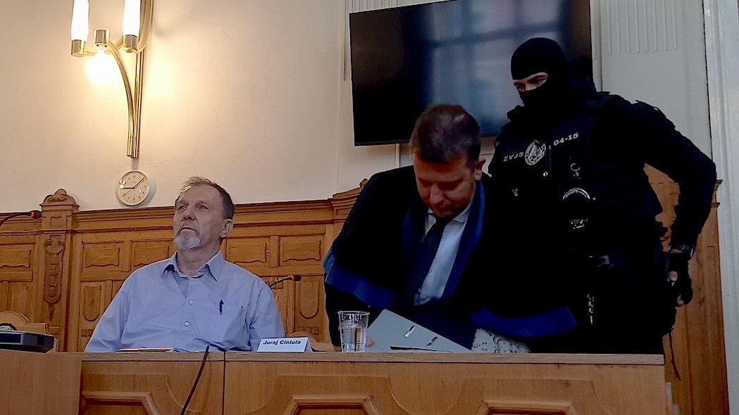 Juraj Cintula na súde.