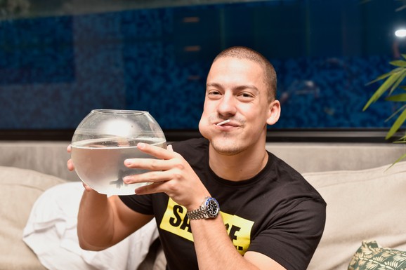 BAKA PRASE ULAŽE 4 MILIONA EVRA U IZGRADNJU KUĆE Zida rezidenciju od 1.000 kvadrata: "Imaće bazen, bioskop, teretanu i garažu sa 12 parking mesta"